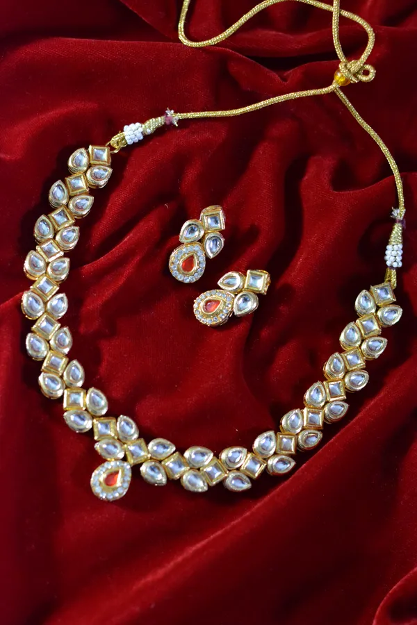 Gold_Ruby_Teardrop_Polki_Minimal_Necklace_Set_(Pack_Of_3)