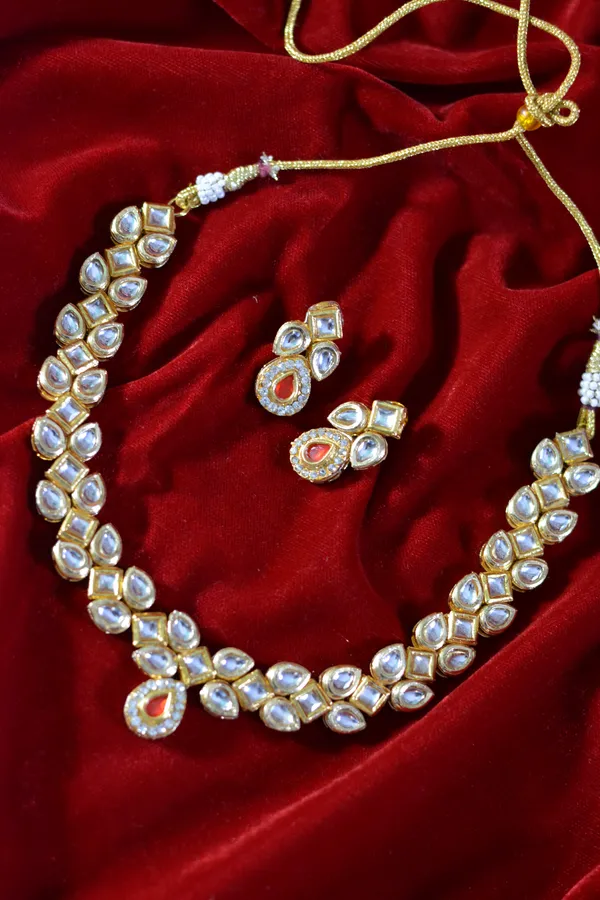 Gold_Ruby_Teardrop_Polki_Minimal_Necklace_Set_(Pack_Of_3)