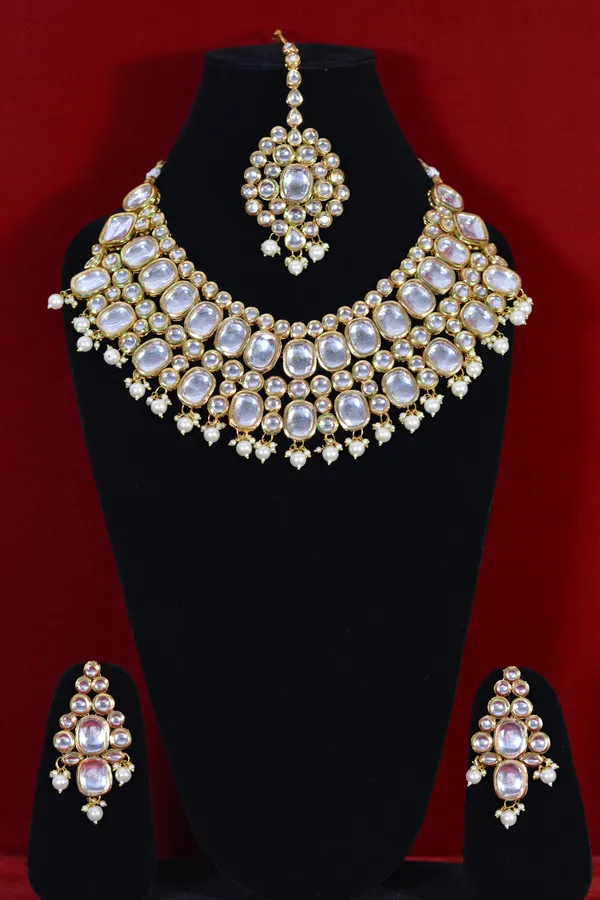 Gold_Luxury_Polki_Kundan_Pearl_Statement_Necklace_Set_(Pack_Of_4)