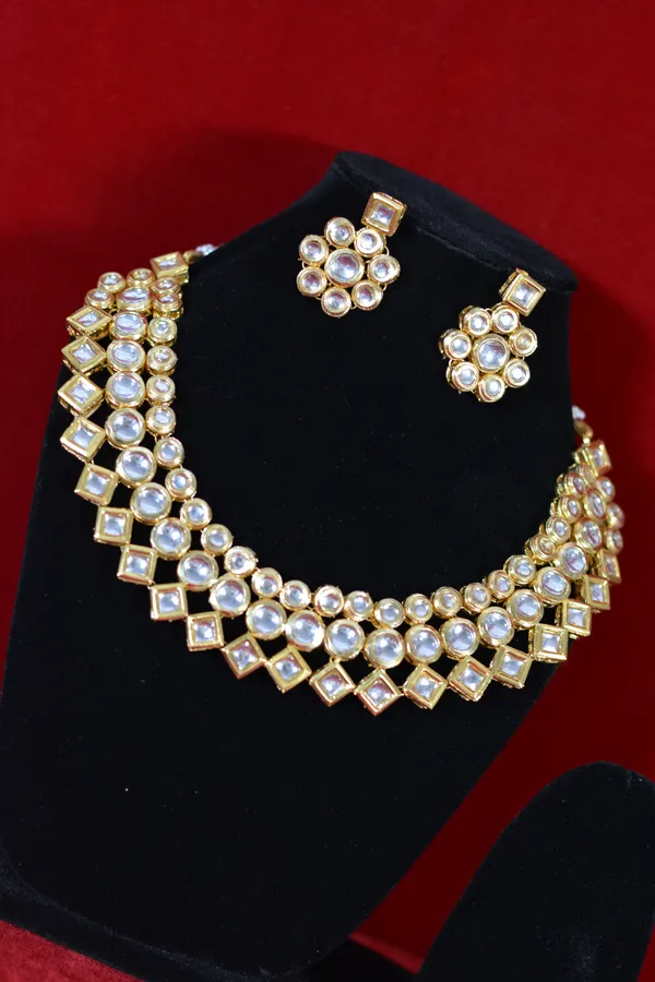 Gold_Premium_Kundan_Necklace_And_Earrings_Set_With_Geometric_Design_(Pack_Of_3)