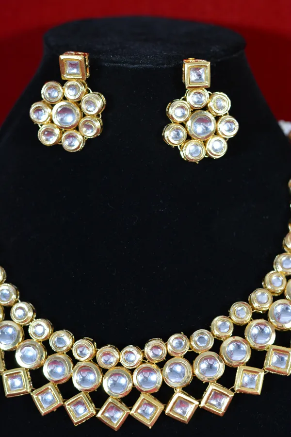 Gold_Premium_Kundan_Necklace_And_Earrings_Set_With_Geometric_Design_(Pack_Of_3)