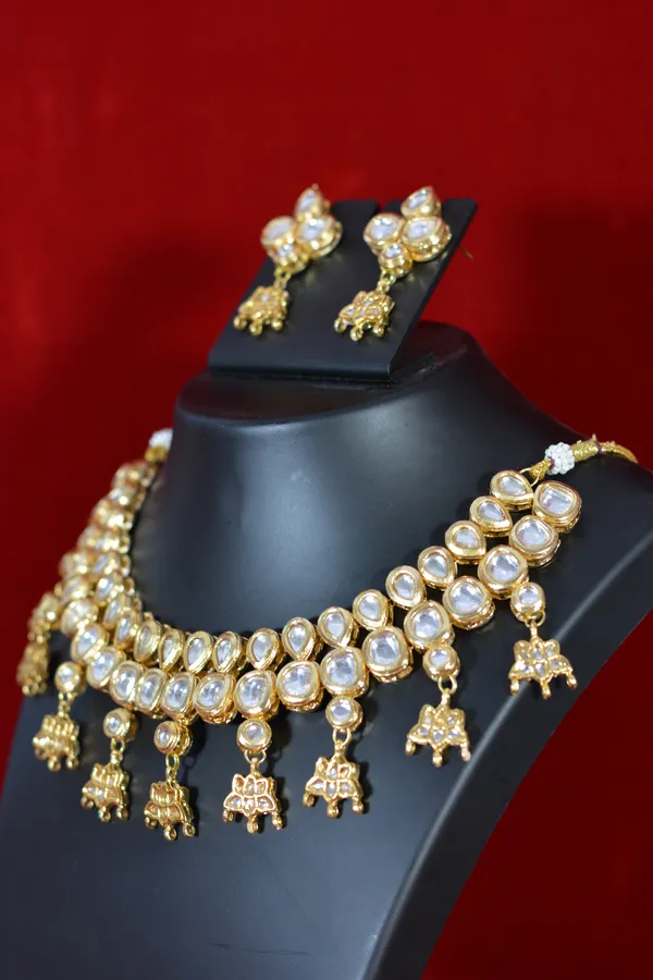 Gold_Traditional_Kundan_Necklace_Set_With_Elephant_Motif_Danglers_(Pack_Of_3)