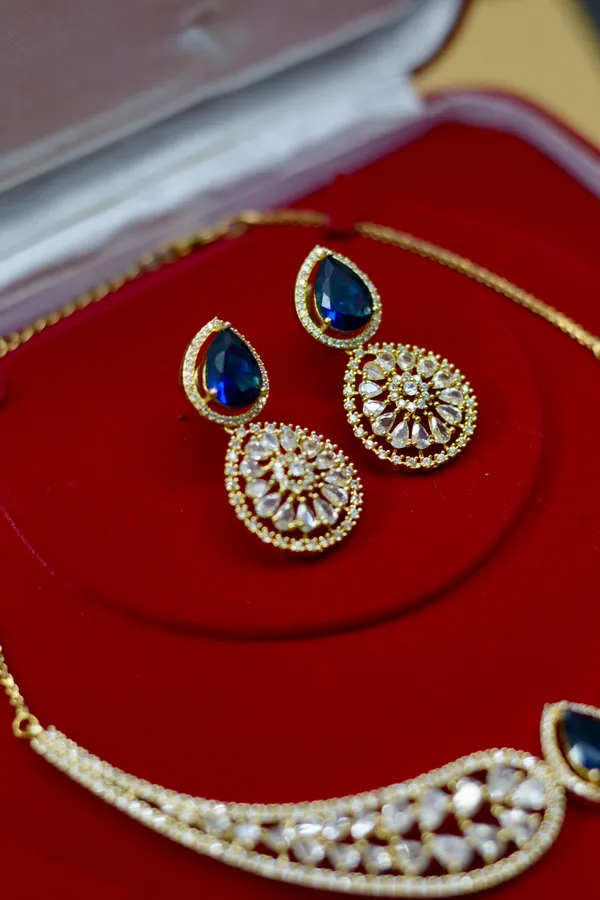 Navy_Blue_Pendant_Necklace_Set_For_Women_(Pack_Of_3)
