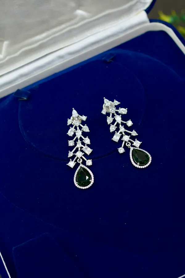 Emerald_Elegant_Stone_Party_Necklace_For_Women_(Pack_Of_3)