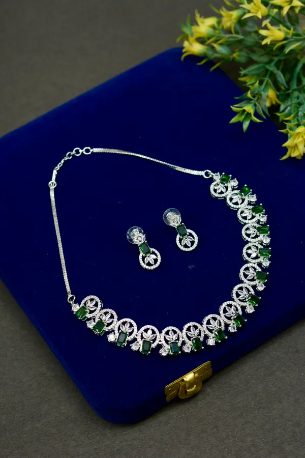 Emerald_Circle_Design_Necklace_Set_For_Women_(Pack_Of_3)