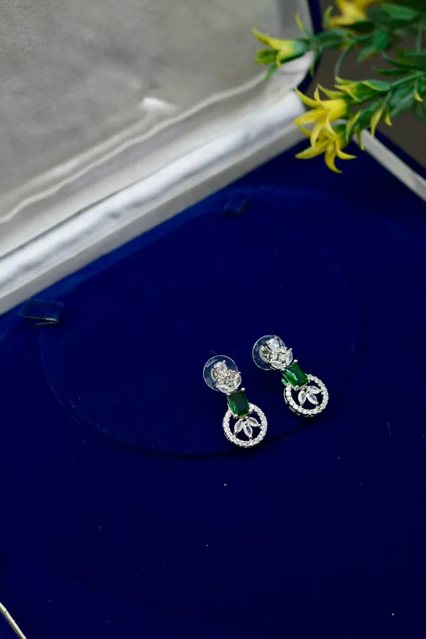 Emerald_Circle_Design_Necklace_Set_For_Women_(Pack_Of_3)