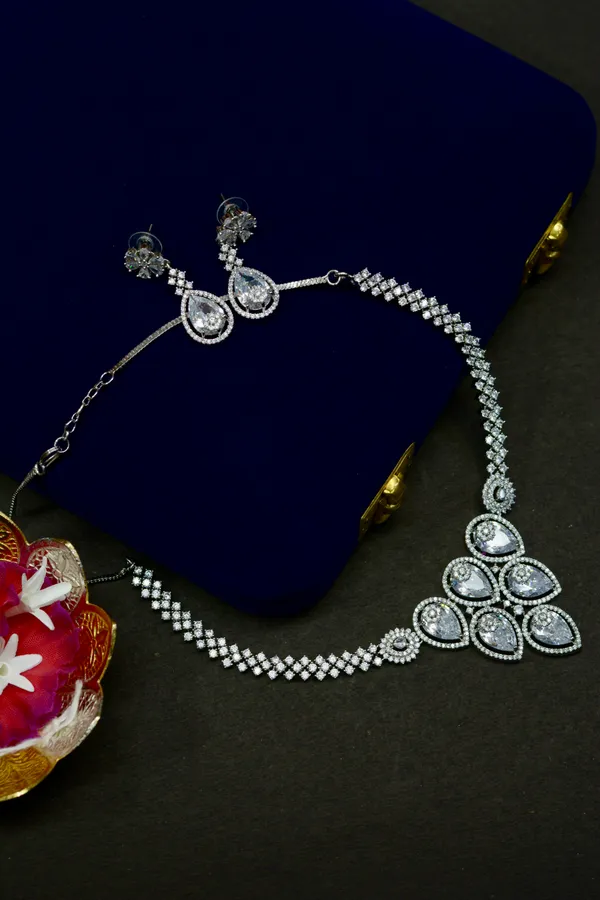 Classic_Diamond_Shape_Necklace_Set_For_Women_(Pack_Of_3)