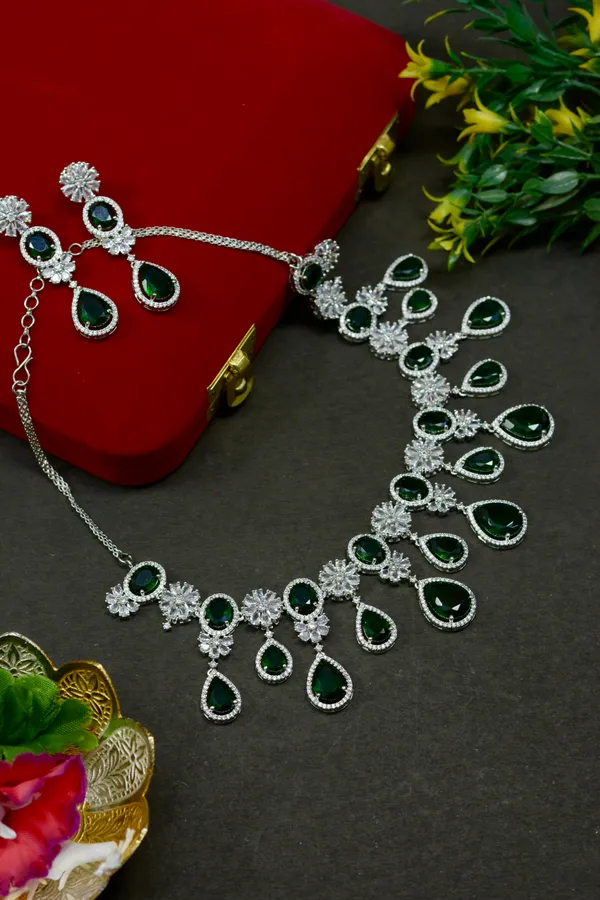 Latest_Emerald_Floral_Designer_Necklace_Set_For_Women_(Pack_Of_3)