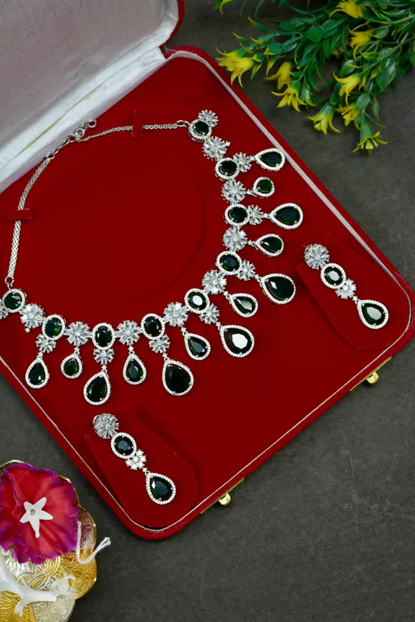 Latest_Emerald_Floral_Designer_Necklace_Set_For_Women_(Pack_Of_3)