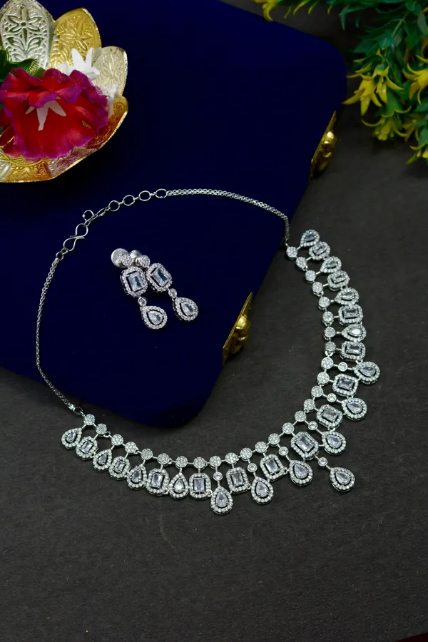 Classic_White_Teardrop_Statement_Necklace_For_Women_(Pack_Of_3)