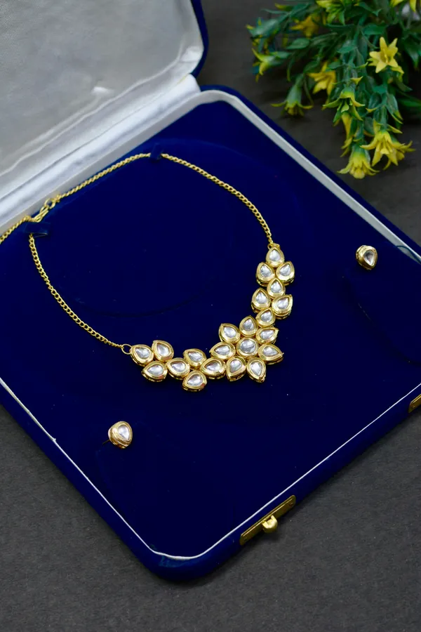 Classic_Kundan_Leaf_Pattern_Necklace_For_Women_(Pack_Of_3)