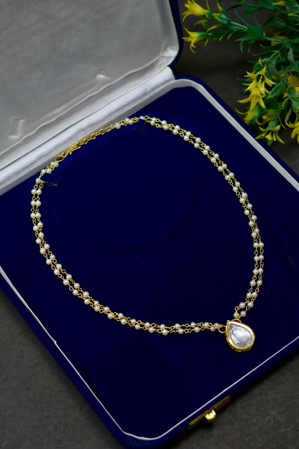 Teardrop_Kundan_Pearl_Necklace_For_Women_(Pack_Of_1)