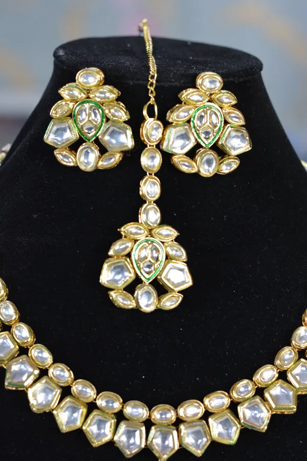 Gold_Royal_Blue_Centerpiece_Kundan_Jewelry_Set_(Pack_Of_4)