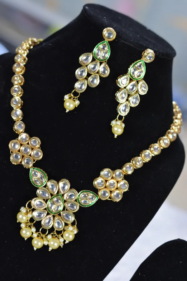 Golden_Bloom_Kundan_Polki_Bridal_Necklace_Set_(Pack_Of_3)
