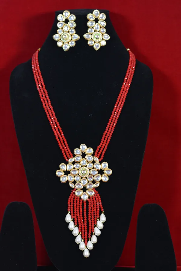 Red_And_Gold_Red_Beaded_Kundan_Pendant_Necklace_Set_(Pack_Of_3)