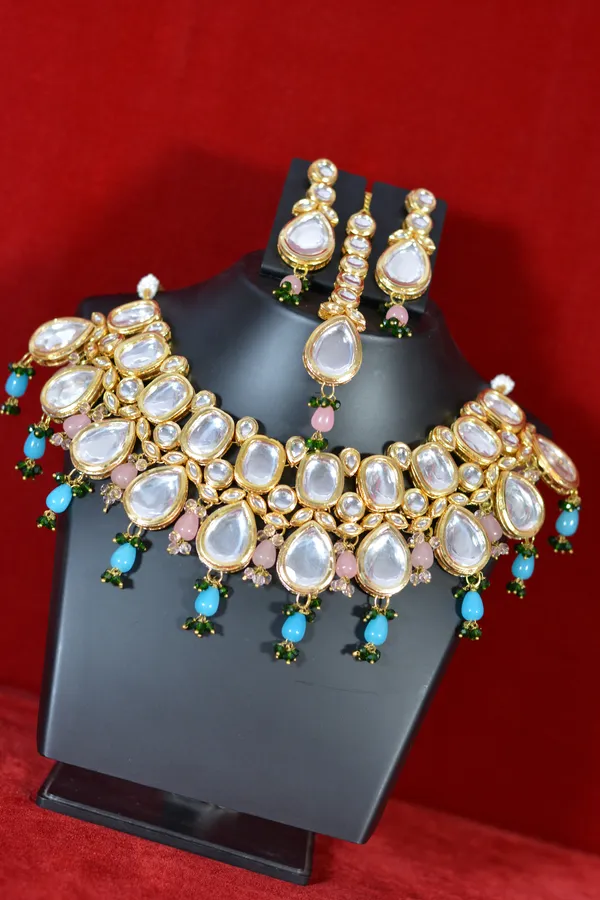 Pastel_Kundan_Choker_Necklace_Set_With_Pink_And_Blue_Bead_Drops_(Pack_Of_4)