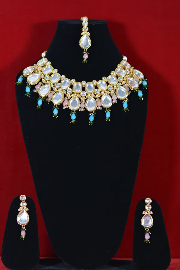 Pastel_Kundan_Choker_Necklace_Set_With_Pink_And_Blue_Bead_Drops_(Pack_Of_4)