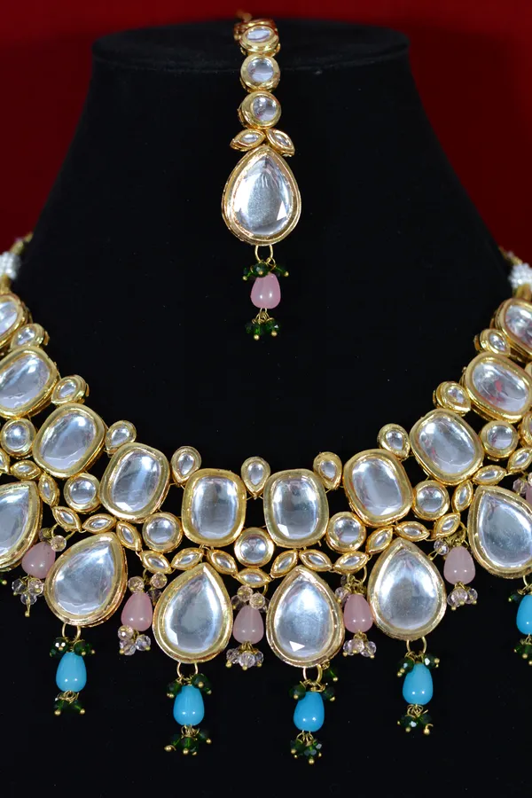 Pastel_Kundan_Choker_Necklace_Set_With_Pink_And_Blue_Bead_Drops_(Pack_Of_4)