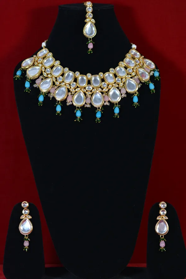 Pastel_Kundan_Choker_Necklace_Set_With_Pink_And_Blue_Bead_Drops_(Pack_Of_4)
