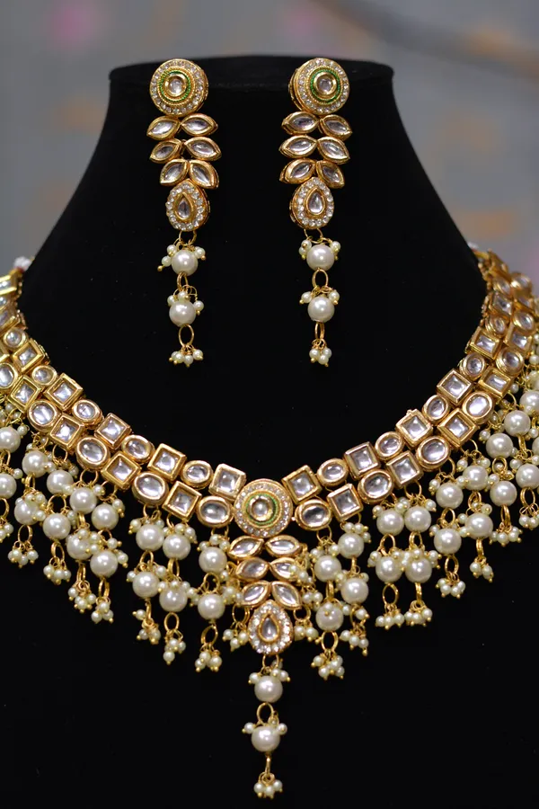 Gold_Royal_Pearl_Hanging_Kundan_Wedding_Set_(Pack_Of_3)
