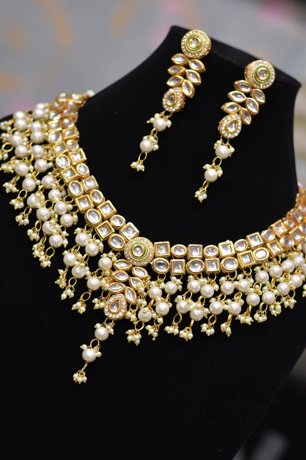 Gold_Royal_Pearl_Hanging_Kundan_Wedding_Set_(Pack_Of_3)