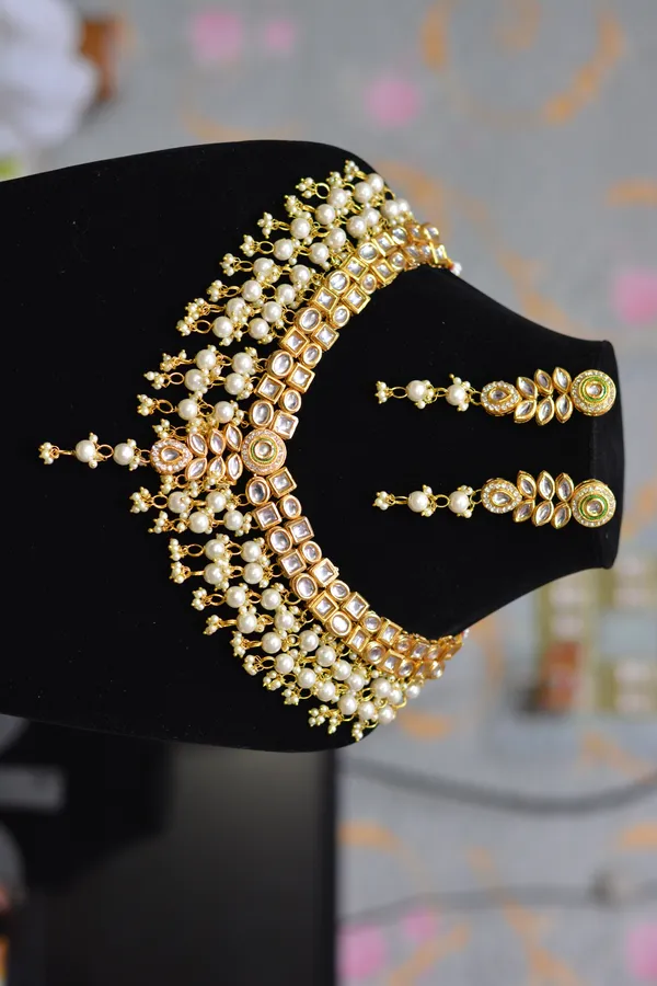 Gold_Royal_Pearl_Hanging_Kundan_Wedding_Set_(Pack_Of_3)