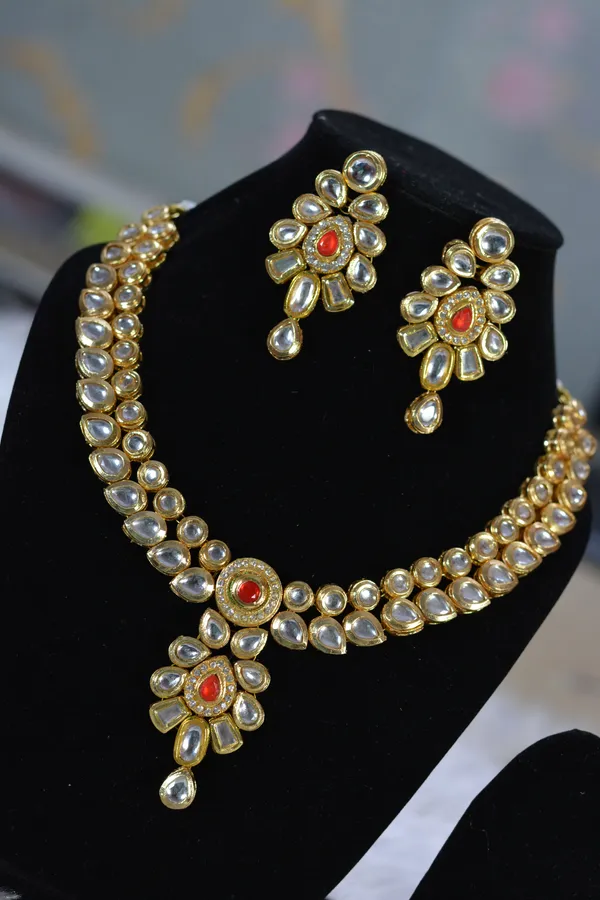 Teardrop_Polki_Red_Kundan_Bridal_Set_(Pack_Of_3)