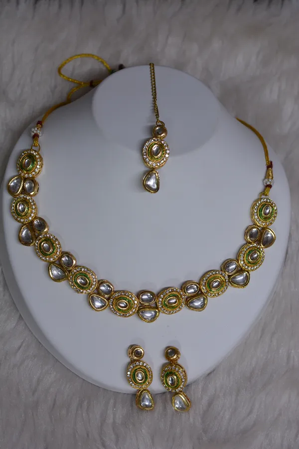 Gold_Green_Meenakari_Teardrop_Kundan_Bridal_Set_(Pack_Of_4)