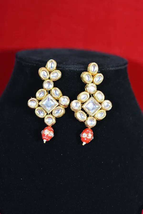Gold_Bridal_Kundan_Necklace_Set_With_Red_Bead_Chain_And_Earrings_(Pack_Of_3)