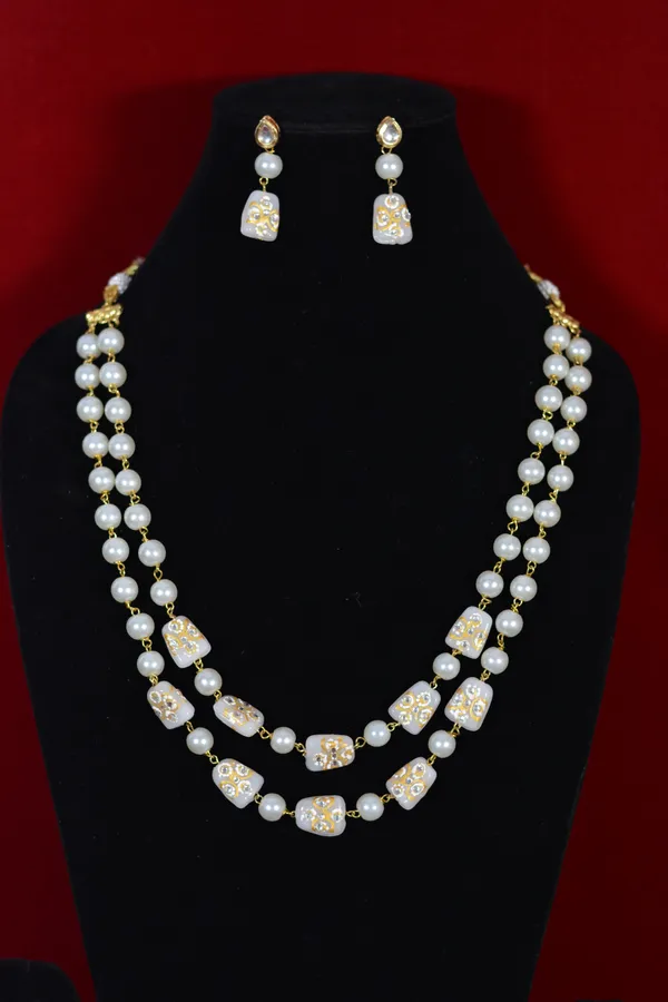 Gold_Elegant_White_Beaded_Kundan_Necklace_Set_(Pack_Of_3)
