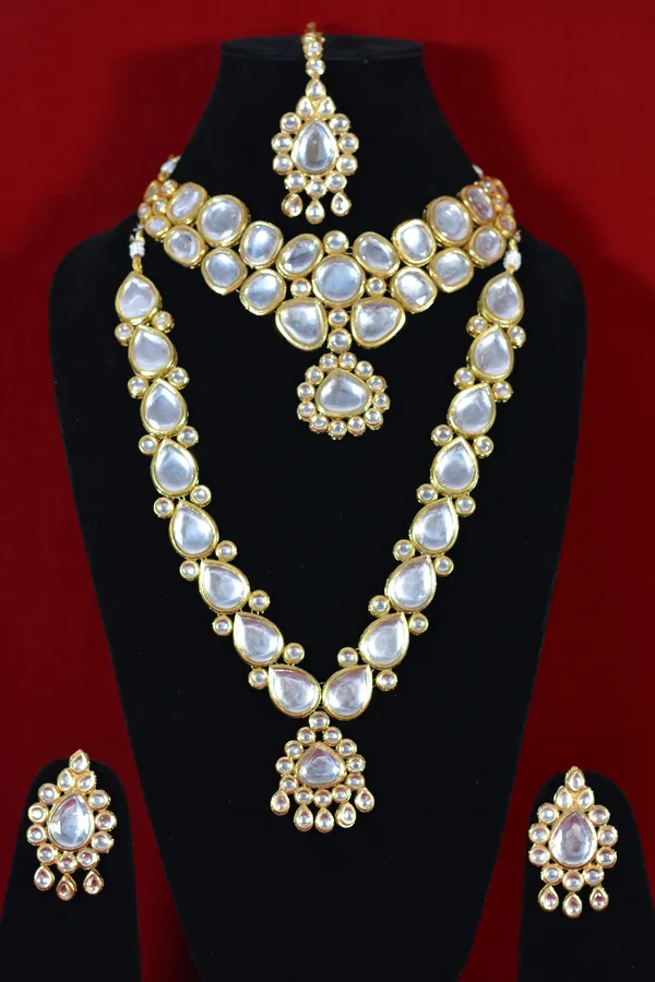 Gold_Bridal_Kundan_Necklace_Set_With_Double_Line_Design_And_Center_Pendant_(Pack_Of_5)