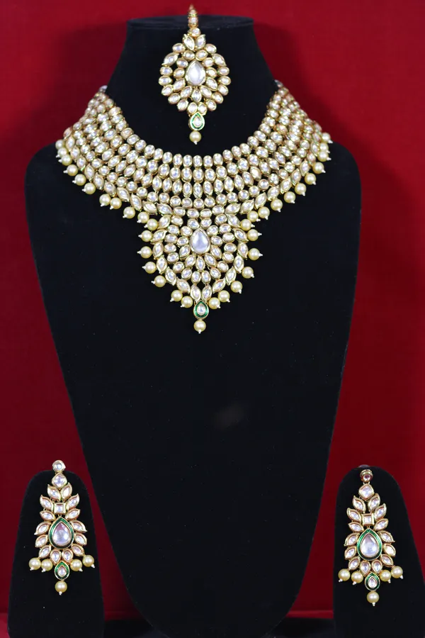 Royal_Gold_Pearl_Kundan_Necklace_Set_(Pack_Of_4)