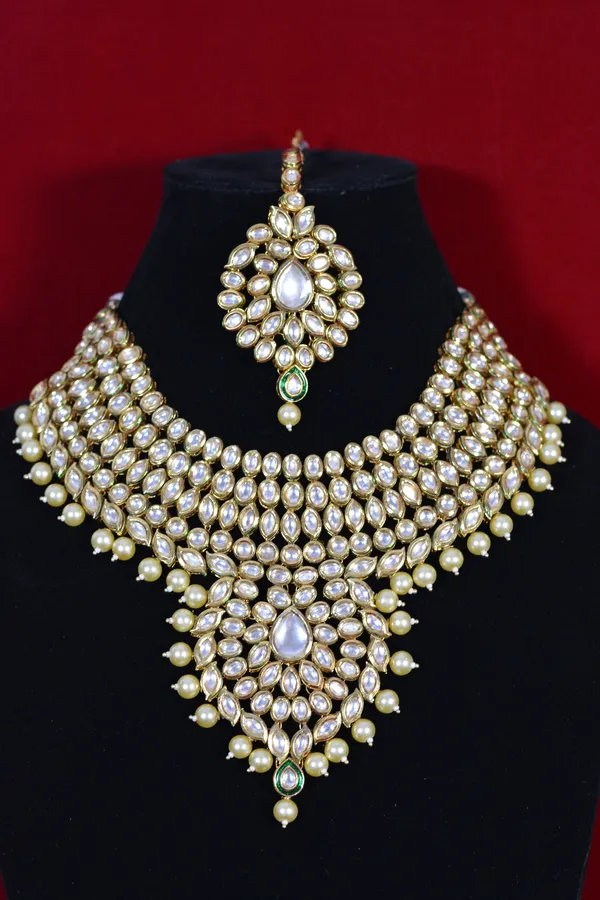 Royal_Gold_Pearl_Kundan_Necklace_Set_(Pack_Of_4)