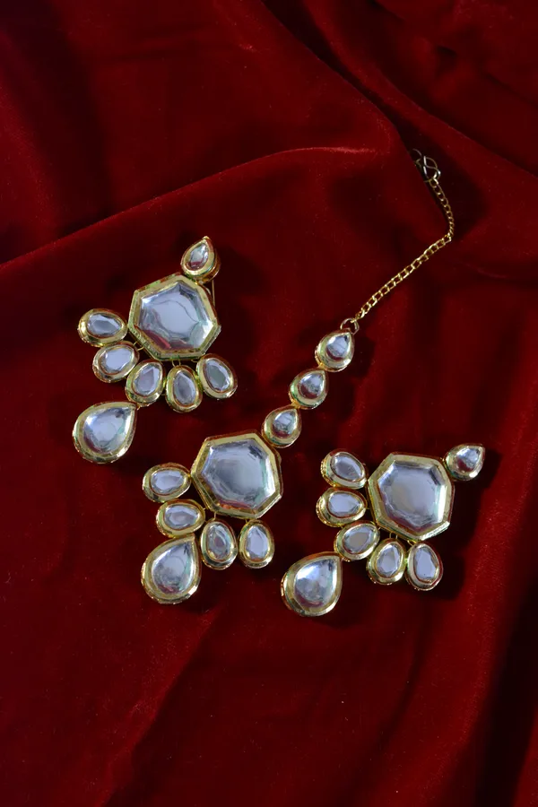 Gold_Imperial_Kundan_MultiStone_Statement_Necklace_Set_(Pack_Of_4)