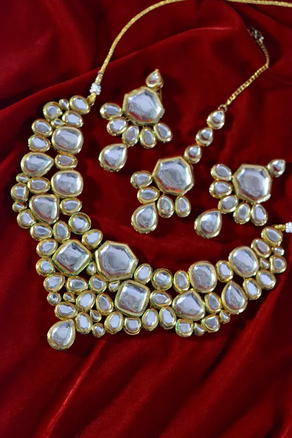 Gold_Imperial_Kundan_MultiStone_Statement_Necklace_Set_(Pack_Of_4)