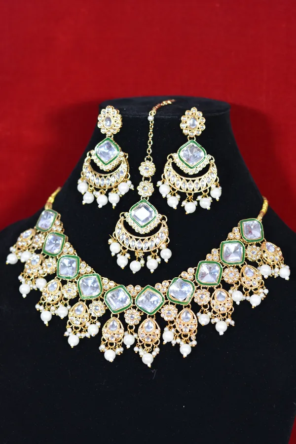 Gold_Traditional_Kundan_Necklace_Set_With_Pearl_Drops_(Pack_Of_4)