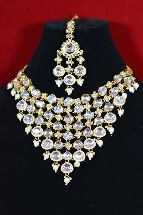 Gold_Multilayer_Round_Kundan_Necklace_Set_With_Pearls_(Pack_Of_4)
