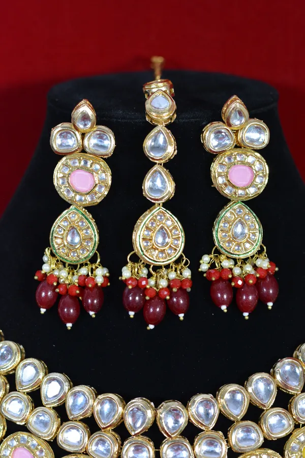 Red_Premium_Multicolor_Kundan_Choker_Set_(Pack_Of_4)