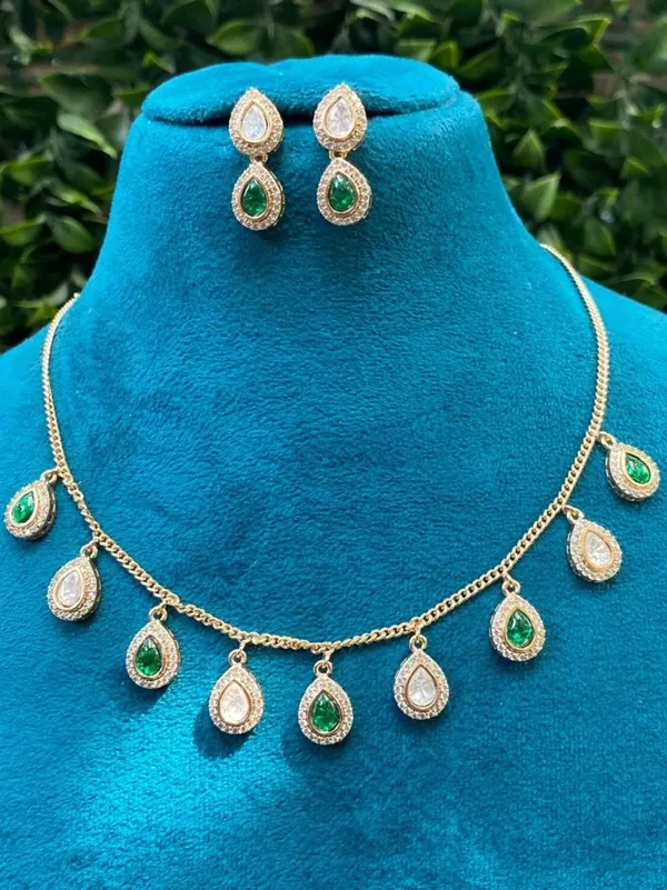 SANAYA_EMERALD_DROP_NECKLACE_SET