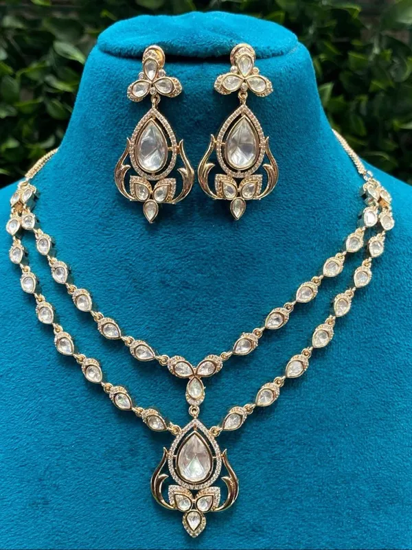 DEVYANI_KUNDAN_NECKLACE_SET