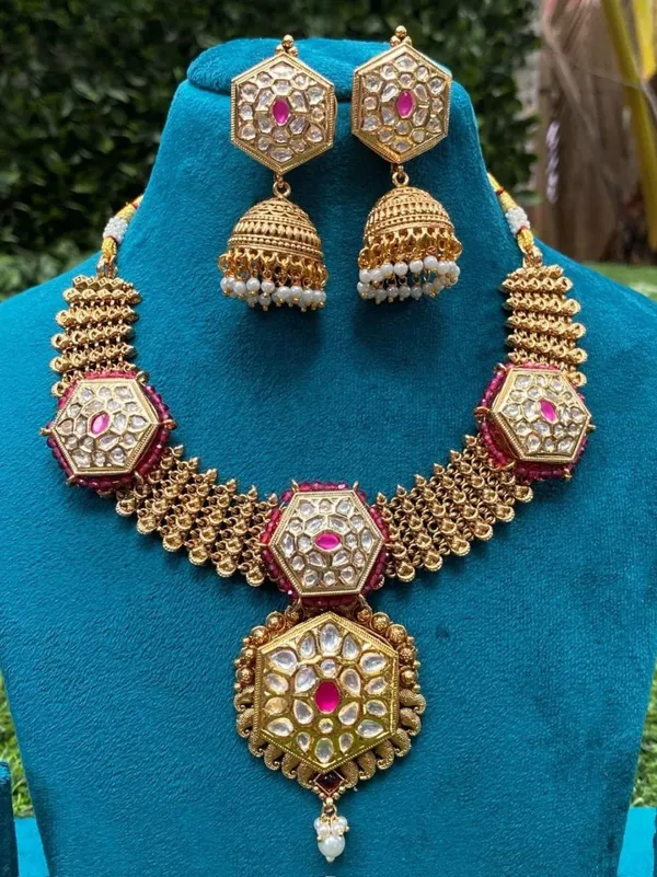 MEHA_PINK_HEXA_KUNDAN_NECKLACE_SET