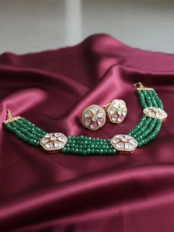 Green_Brass_Emerald__Kundan_Choker_Set_For_Women