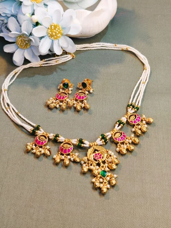 Gold_Brass_Aaradhya_Jadau_Pearl_Layered_Necklace_Set_For_Women