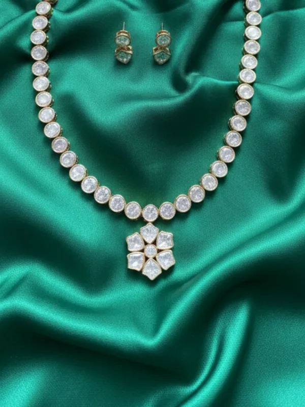 NIARA_MOISSANITE_NECKLACE_SET