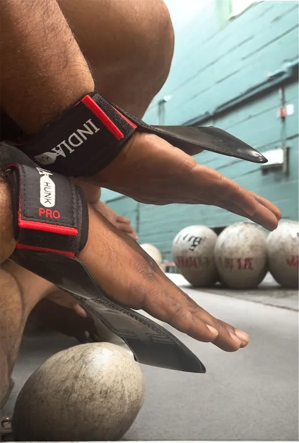 INDIAHUNK®_Weight_Lifting_Wrist_Grips_–_Heavy-Duty_Non-Slip_Gym_Grips_for_Deadlift,_Powerlifting,_Shrugs,_Rows_&_Back_Workouts_–_Palm_Grip_Wrist_Support_for_Strength_Training,_Bodybuilding_&_Fitness_–_Men_&_Women