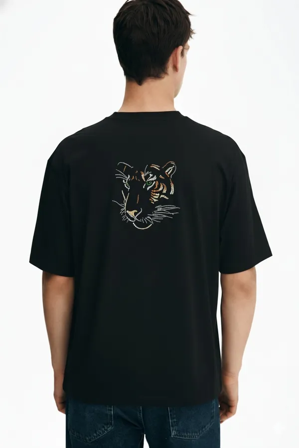Black_Premium_Cotton_Oversized_T-Shirt_For_Men