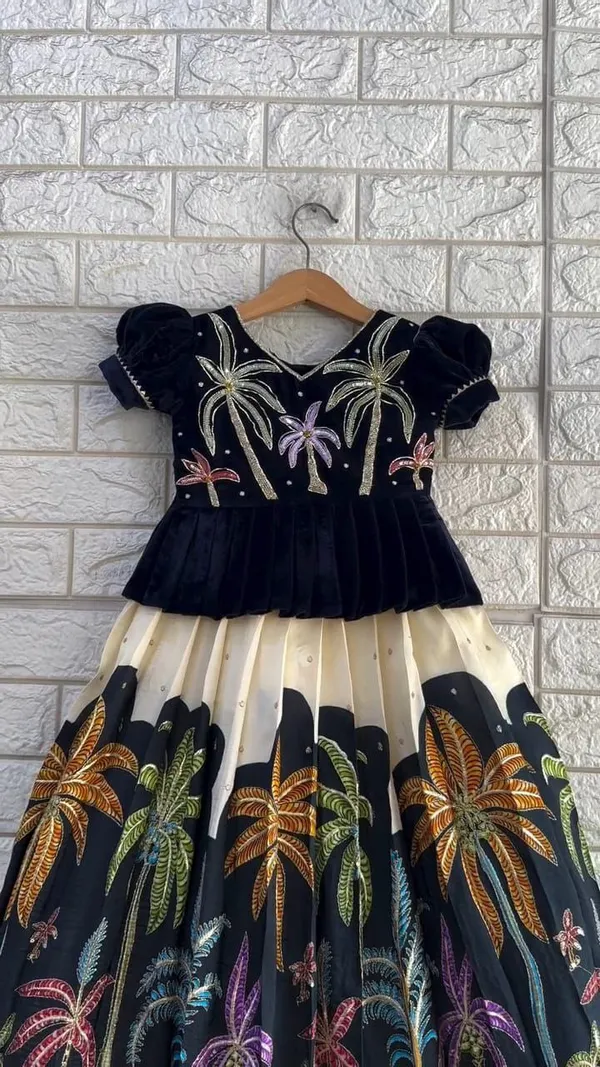 Black__Nayeri_Kids_Girls_Lehenga_Choli_Chinon_Silk_with_Embroidery_Siqunce_Work