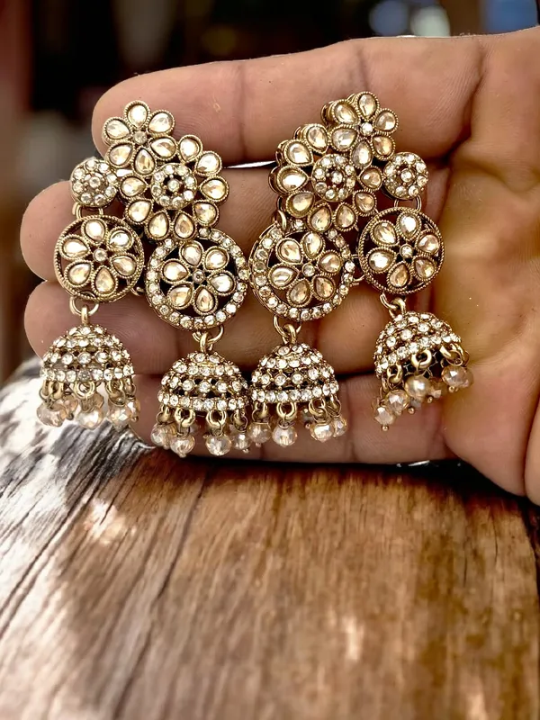 Traditional_Gold-Tone_Kundan_&_Shadow_Jhumka_Earrings_for_Women