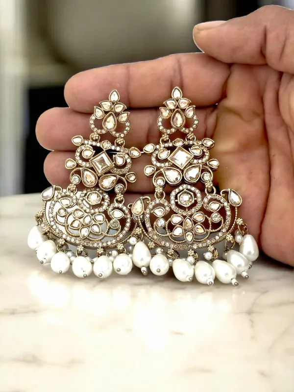 Gold_Finish_Shadow_Kundan_Chandelier_Earrings_with_Pearl_Drops