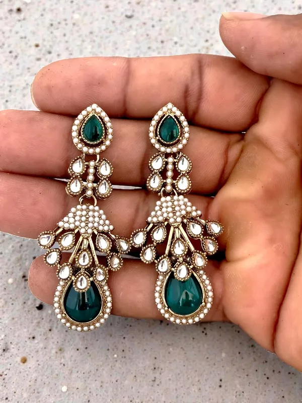 Rama_color_Kundan_Pearl_Drop_Earrings